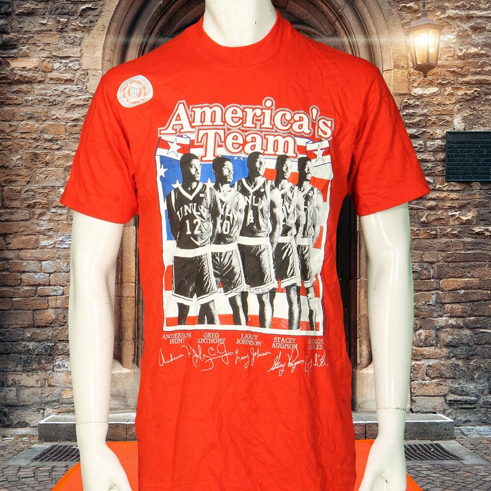 Vintage UNLV Collegiate Graphics T-Shirt M